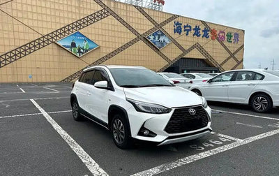Toyota Yaris XP150 рестайлинг, 2023 год, 1 361 000 рублей, 1 фотография