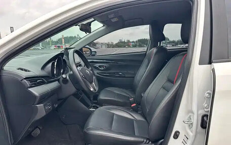 Toyota Yaris XP150 рестайлинг, 2023 год, 1 361 000 рублей, 9 фотография