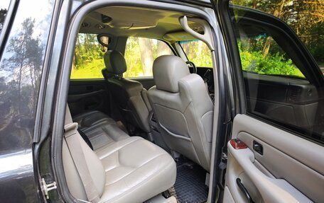 Chevrolet Tahoe II, 2004 год, 1 550 000 рублей, 13 фотография