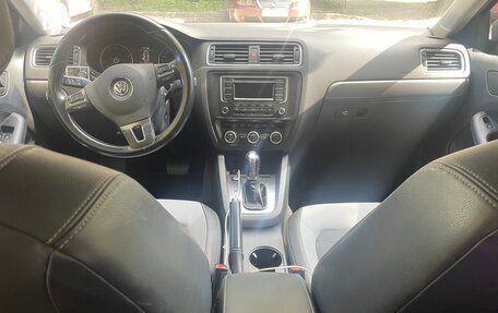 Volkswagen Jetta VI, 2014 год, 1 350 000 рублей, 12 фотография
