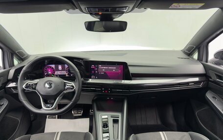 Volkswagen Golf VIII, 2023 год, 2 059 000 рублей, 7 фотография