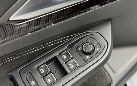 Volkswagen Golf VIII, 2023 год, 2 059 000 рублей, 19 фотография