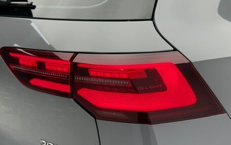 Volkswagen Golf VIII, 2023 год, 2 059 000 рублей, 26 фотография