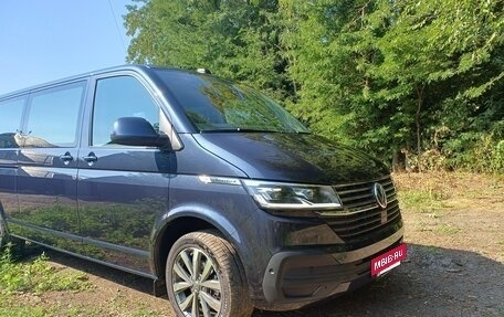 Volkswagen Caravelle T6 рестайлинг, 2020 год, 5 600 000 рублей, 4 фотография