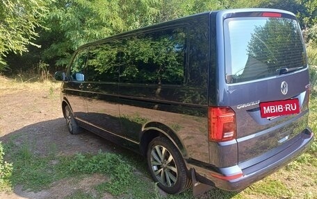 Volkswagen Caravelle T6 рестайлинг, 2020 год, 5 600 000 рублей, 3 фотография