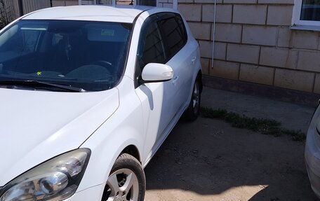 KIA cee'd I рестайлинг, 2011 год, 550 000 рублей, 2 фотография