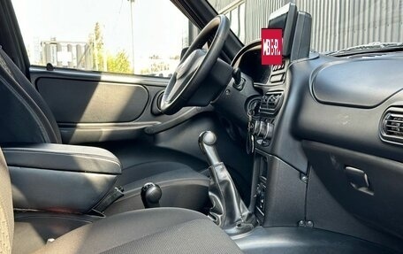 Chevrolet Niva I рестайлинг, 2015 год, 599 000 рублей, 15 фотография