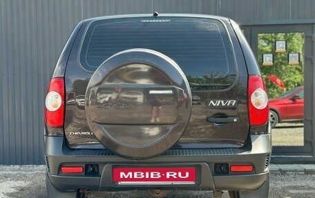 Chevrolet Niva I рестайлинг, 2015 год, 599 000 рублей, 11 фотография