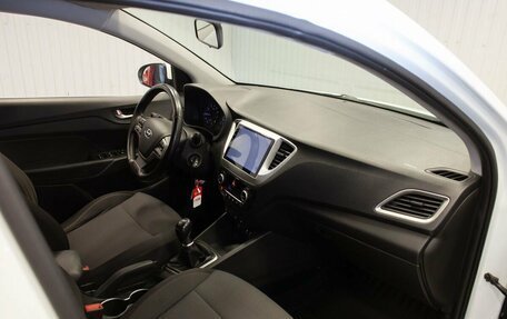 Hyundai Solaris II рестайлинг, 2018 год, 1 265 000 рублей, 18 фотография