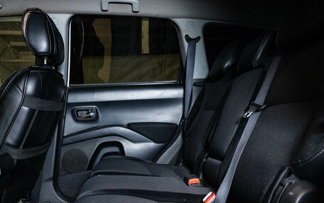 Peugeot 4007, 2011 год, 800 000 рублей, 10 фотография