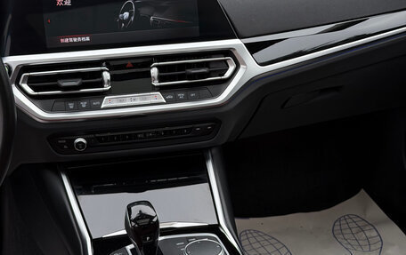 BMW 3 серия, 2022 год, 2 700 000 рублей, 20 фотография