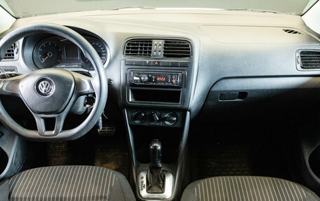 Volkswagen Polo VI (EU Market), 2016 год, 750 000 рублей, 5 фотография