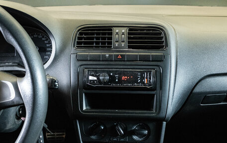 Volkswagen Polo VI (EU Market), 2016 год, 750 000 рублей, 7 фотография