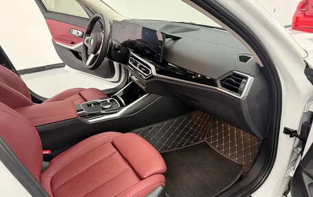BMW 3 серия, 2022 год, 3 300 000 рублей, 11 фотография