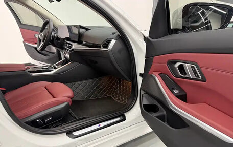 BMW 3 серия, 2022 год, 3 300 000 рублей, 13 фотография