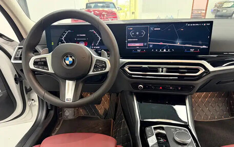 BMW 3 серия, 2022 год, 3 300 000 рублей, 14 фотография