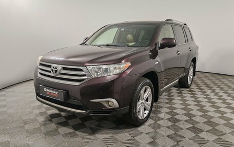 Toyota Highlander III, 2012 год, 1 849 000 рублей, 1 фотография