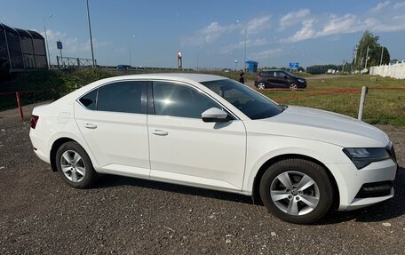 Skoda Superb III рестайлинг, 2020 год, 2 110 000 рублей, 3 фотография