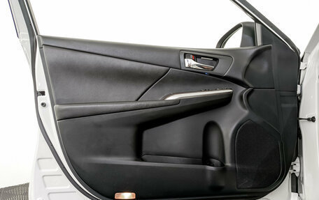 Toyota Camry, 2017 год, 2 372 750 рублей, 19 фотография