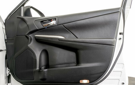 Toyota Camry, 2017 год, 2 372 750 рублей, 26 фотография