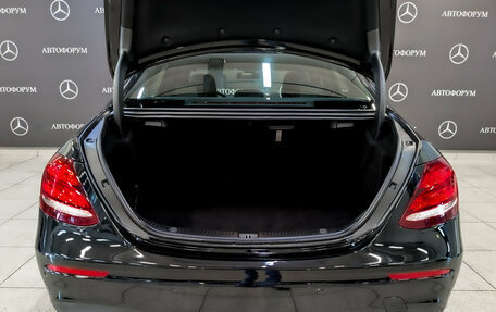 Mercedes-Benz E-Класс, 2019 год, 3 605 000 рублей, 10 фотография