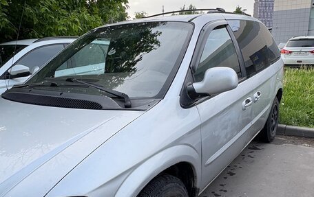 Chrysler Voyager IV, 2001 год, 450 000 рублей, 3 фотография