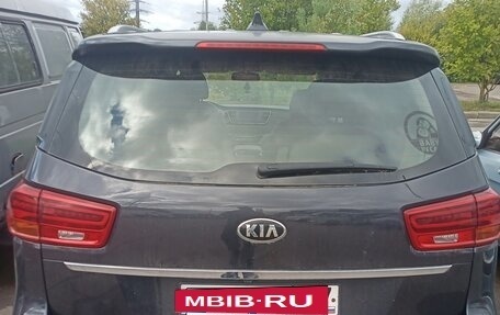 KIA Carnival III, 2018 год, 3 000 000 рублей, 3 фотография