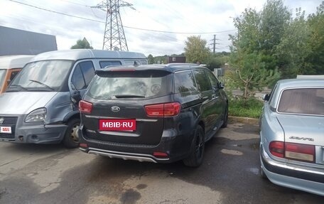 KIA Carnival III, 2018 год, 3 000 000 рублей, 13 фотография