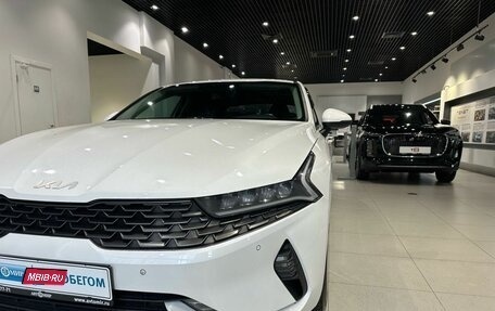 KIA K5, 2021 год, 1 380 000 рублей, 8 фотография