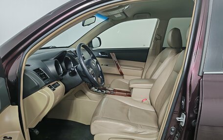 Toyota Highlander III, 2012 год, 1 849 000 рублей, 12 фотография