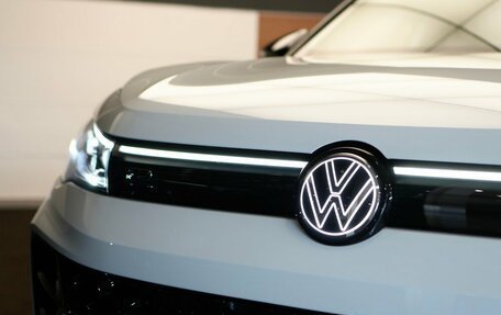 Volkswagen Tiguan II, 2026 год, 4 899 000 рублей, 10 фотография