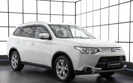 Mitsubishi Outlander III рестайлинг 3, 2014 год, 1 479 000 рублей, 3 фотография