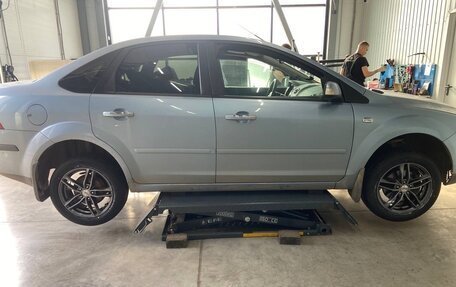 Ford Focus II рестайлинг, 2008 год, 440 000 рублей, 3 фотография