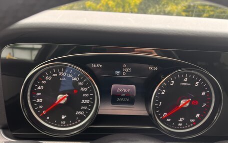Mercedes-Benz E-Класс, 2018 год, 1 815 000 рублей, 15 фотография