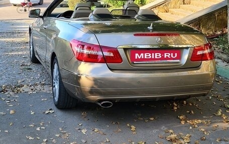 Mercedes-Benz E-Класс, 2012 год, 2 700 000 рублей, 3 фотография