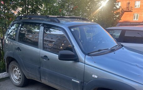 Chevrolet Niva I рестайлинг, 2012 год, 600 000 рублей, 1 фотография