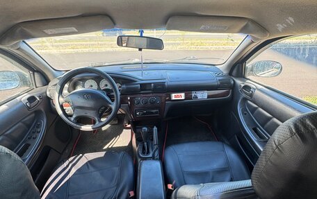 Dodge Stratus II, 2001 год, 150 000 рублей, 4 фотография