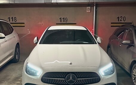 Mercedes-Benz E-Класс, 2021 год, 4 400 000 рублей, 1 фотография