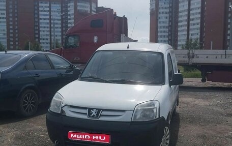 Peugeot Partner II рестайлинг 2, 2010 год, 275 000 рублей, 1 фотография