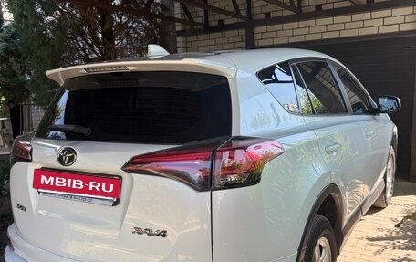 Toyota RAV4, 2018 год, 2 200 000 рублей, 5 фотография