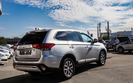 Mitsubishi Outlander III рестайлинг 3, 2019 год, 2 129 000 рублей, 7 фотография