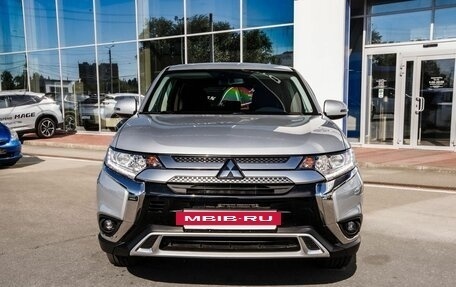 Mitsubishi Outlander III рестайлинг 3, 2019 год, 2 129 000 рублей, 4 фотография