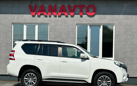 Toyota Land Cruiser Prado 150 рестайлинг 2, 2015 год, 4 000 000 рублей, 4 фотография
