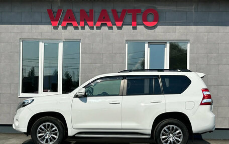 Toyota Land Cruiser Prado 150 рестайлинг 2, 2015 год, 4 000 000 рублей, 8 фотография