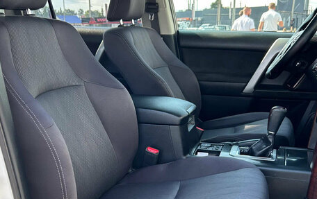 Toyota Land Cruiser Prado 150 рестайлинг 2, 2015 год, 4 000 000 рублей, 13 фотография