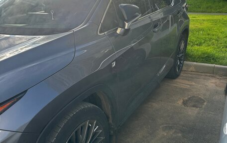 Lexus RX IV рестайлинг, 2019 год, 4 550 000 рублей, 8 фотография
