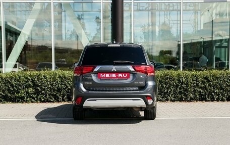Mitsubishi Outlander III рестайлинг 3, 2019 год, 2 200 000 рублей, 4 фотография