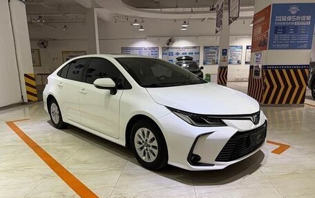 Toyota Corolla, 2023 год, 1 770 000 рублей, 3 фотография
