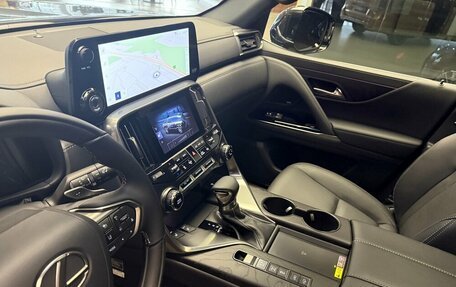 Lexus LX, 2024 год, 16 900 000 рублей, 13 фотография
