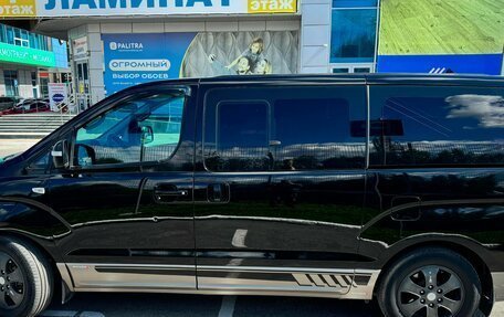 Hyundai Grand Starex Grand Starex I рестайлинг 2, 2012 год, 1 790 000 рублей, 12 фотография